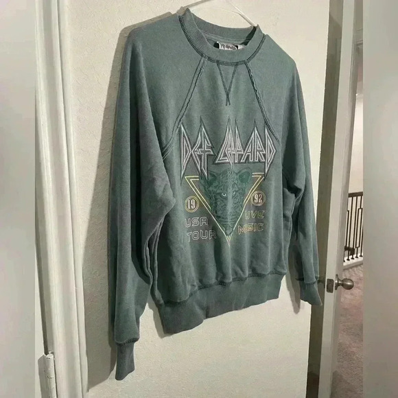 Def Leppard Distressed Teal Licensed Reto Vintage Inspired Crewneck Size XS - Picture 2 of 7